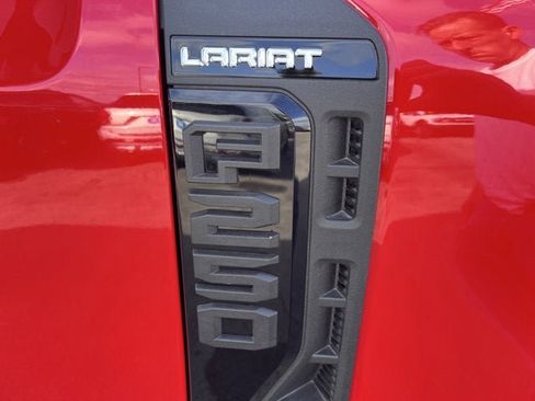 Used 2024 Ford F250 Lariat w/ Lariat Ultimate Package image 12