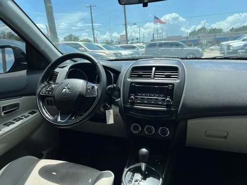 Used 2017 Mitsubishi Outlander Sport ES FWD image 12