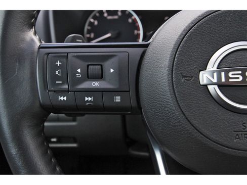 Used 2023 Nissan Rogue SV w/ SV Premium B Package FWD image 18