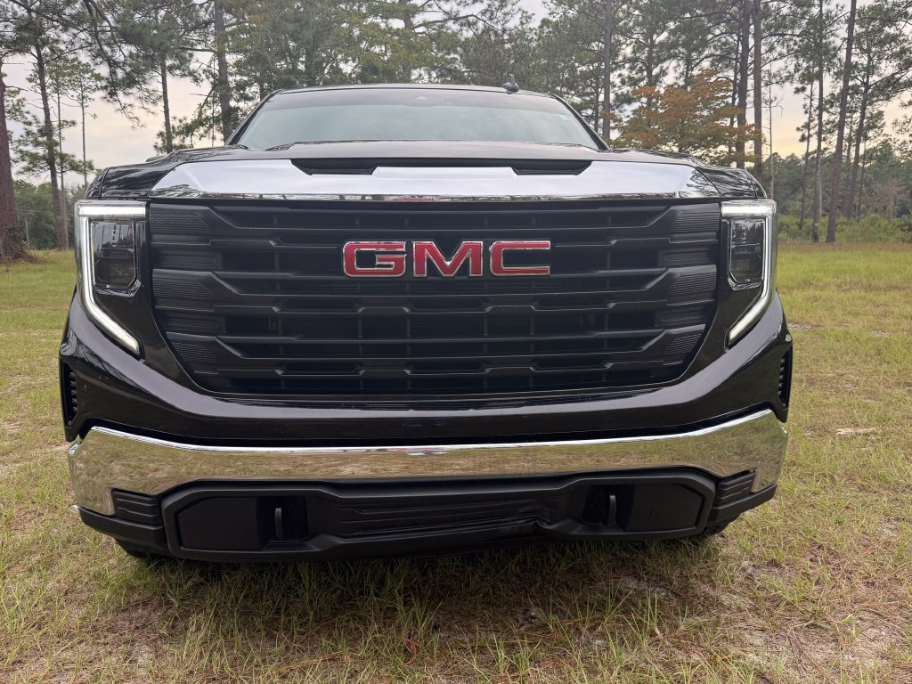 Used 2024 GMC Sierra 1500 Pro w/ Pro Value Package AWD/4WD image 8