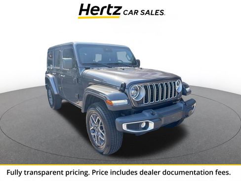Used 2025 Jeep Wrangler Unlimited Sahara AWD/4WD image 1