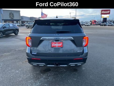 Used 2023 Ford Explorer XLT w/ Equipment Group 202A image 5