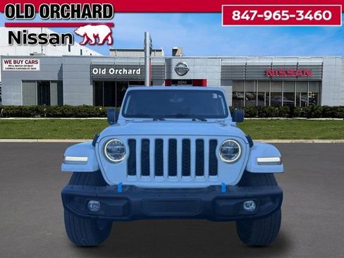 Used 2022 Jeep Wrangler Unlimited Sahara AWD/4WD image 2