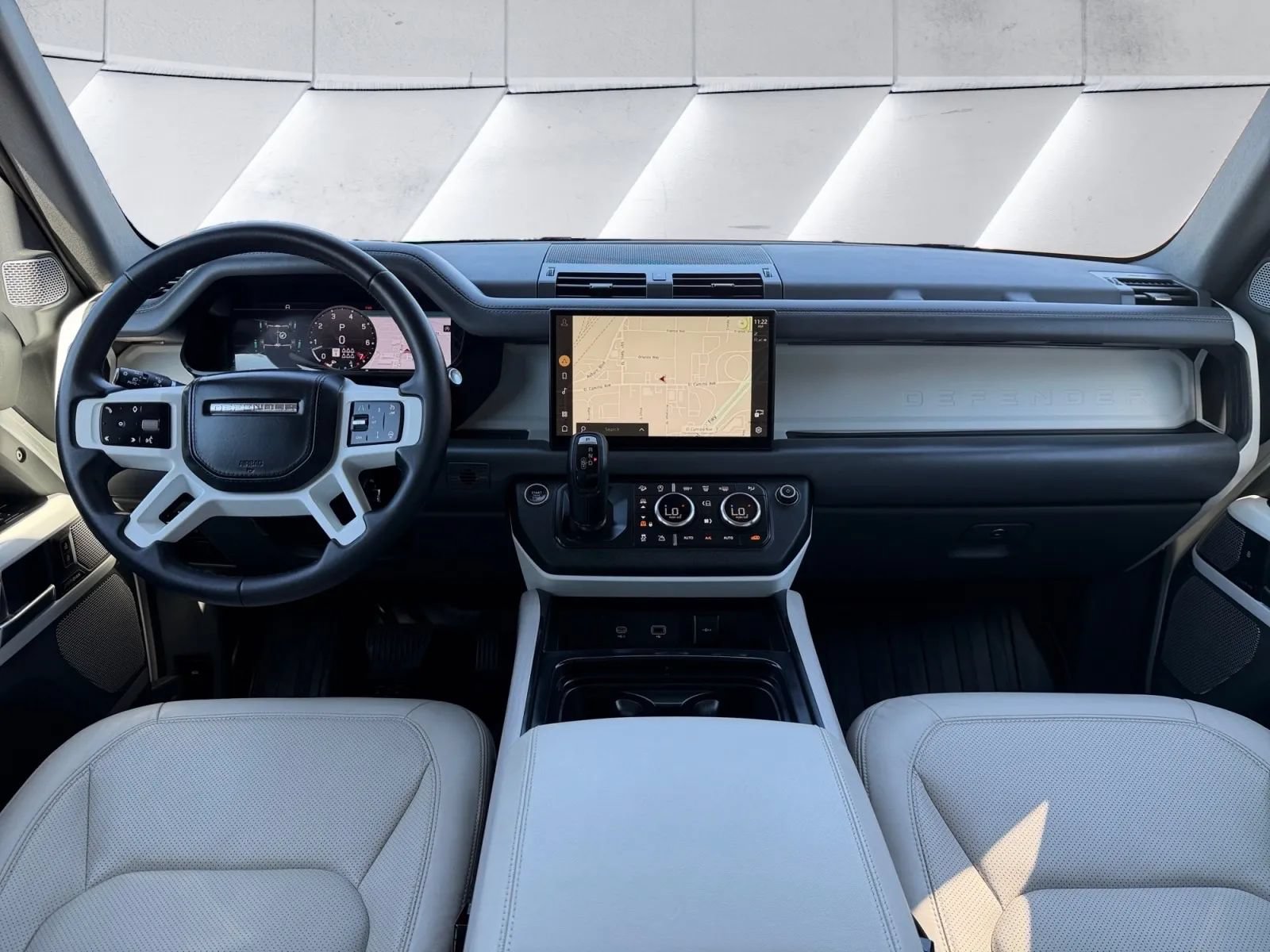 Used 2023 Land Rover Defender 130 First Edition AWD/4WD image 13