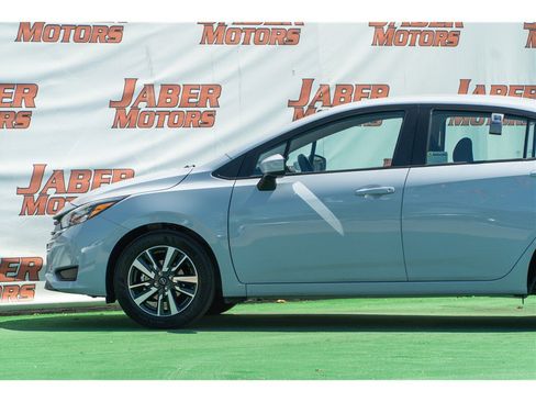 Used 2025 Nissan Versa SV w/ Trunk Package FWD image 15