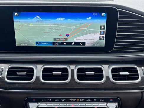 Used 2023 Mercedes-Benz GLS 450 4MATIC image 19