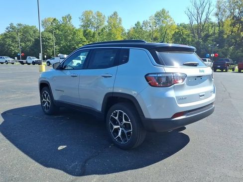 New 2026 Jeep Compass Limited AWD/4WD image 5
