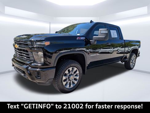 Used 2026 Chevrolet Silverado 2500 Custom w/ Custom Value Package AWD/4WD image 8