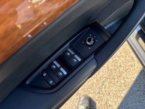 Used 2023 Audi Q5 2.0T Premium Plus w/ Premium Plus Package image 11