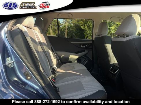 Used 2022 Subaru Outback Premium image 13