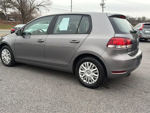 Used 2010 Volkswagen Golf 4-Door image 12