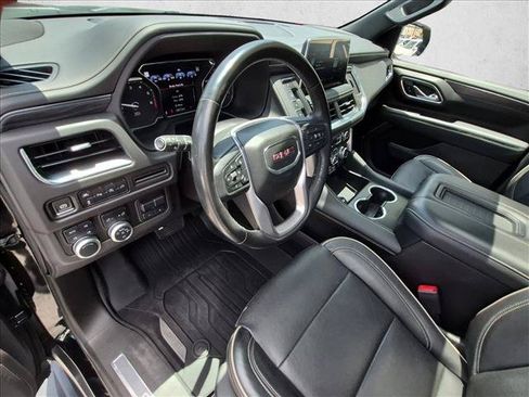 Used 2021 GMC Yukon SLT w/ SLT Luxury Plus Package AWD/4WD image 10