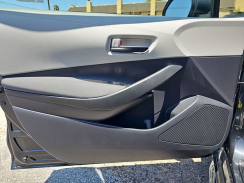 Used 2022 Toyota Corolla LE w/ Carpet Mat Package (TMS) FWD image 24
