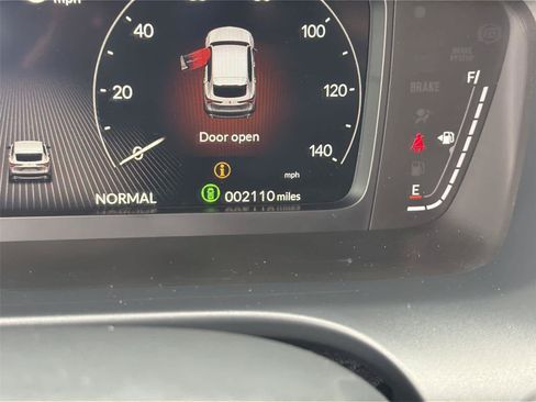 Used 2025 Acura ADX AWD image 19