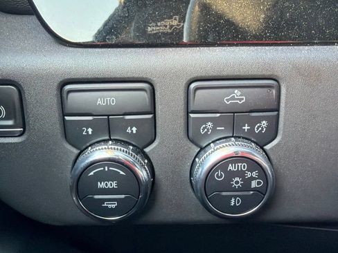 Used 2023 GMC Sierra 1500 Elevation AWD/4WD image 7