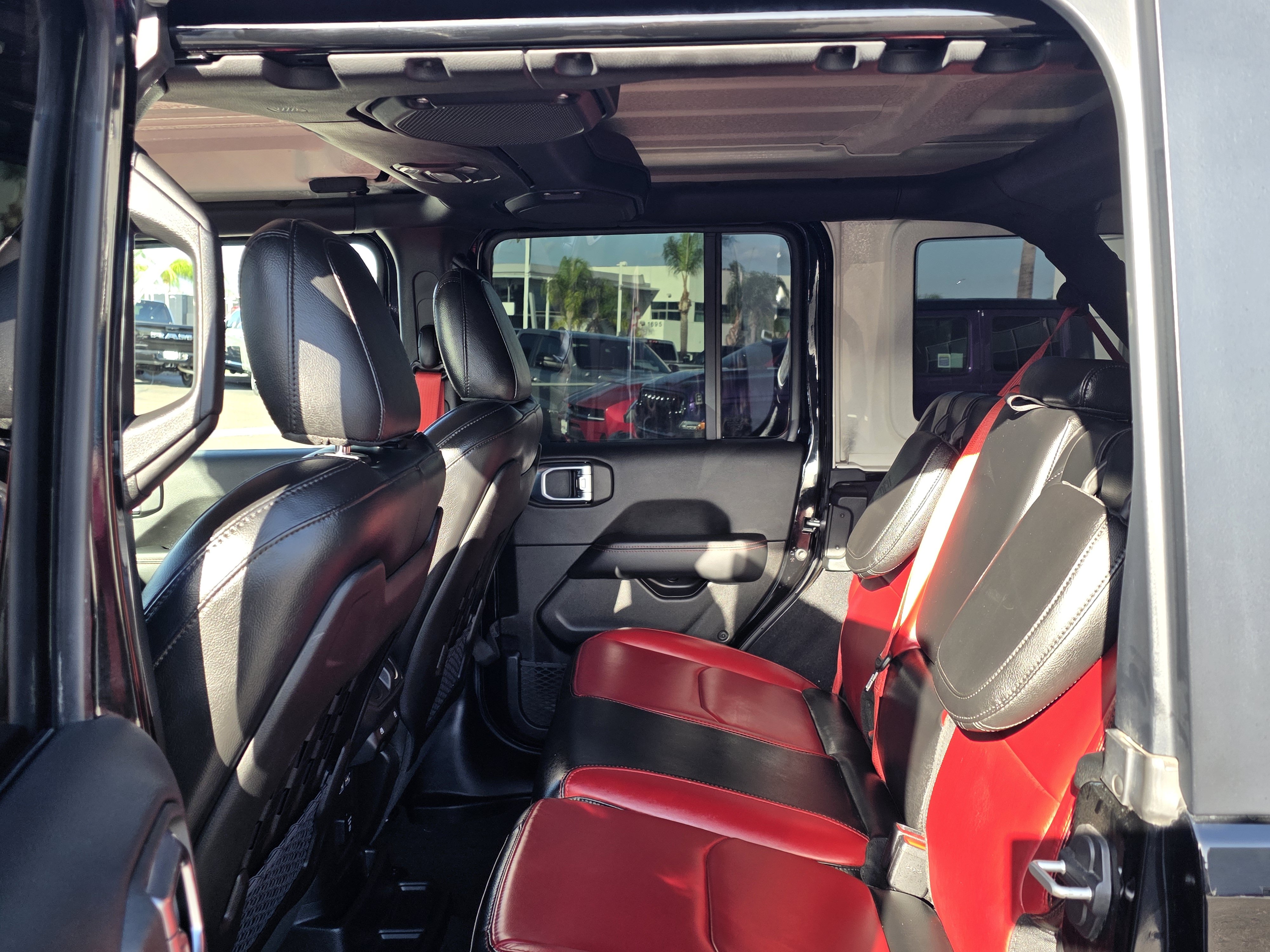 Certified 2023 Jeep Wrangler Unlimited Rubicon 4xe AWD/4WD image 18