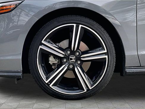 Used 2023 Honda Accord Sport image 24