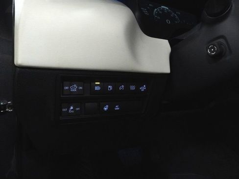 Used 2024 Toyota Tundra Capstone image 28