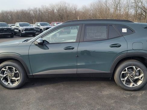 New 2026 Chevrolet Trax LT w/ Driver Confidence Package image 7