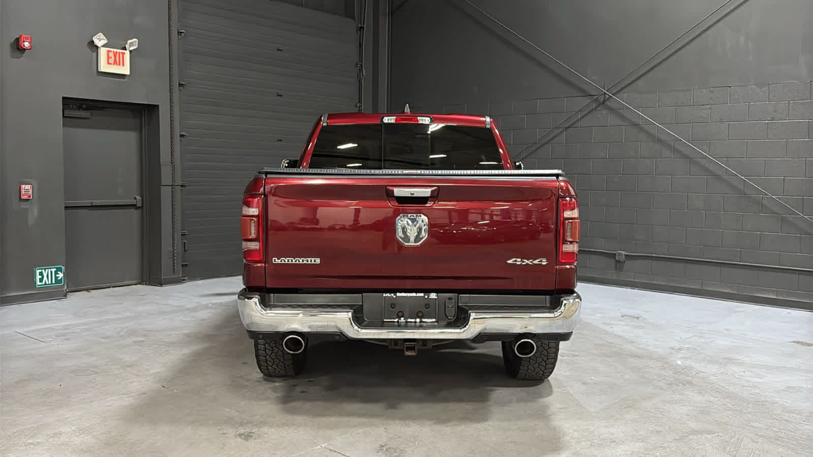 Used 2019 RAM 1500 Laramie AWD/4WD image 5