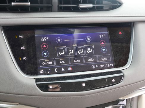 Used 2021 Cadillac XT5 Premium Luxury image 27