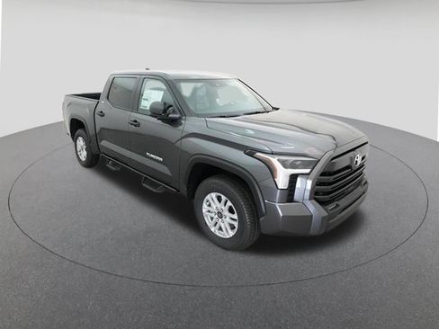 New 2025 Toyota Tundra SR5 AWD/4WD image 13