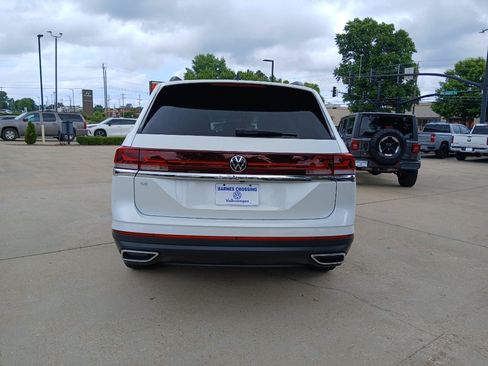 New 2026 Volkswagen Atlas SE FWD image 6