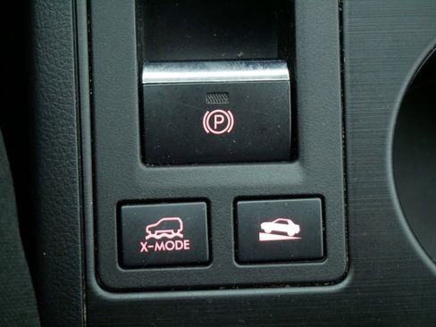 Used 2015 Subaru Outback 3.6R Limited image 26