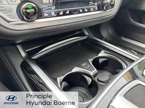 Used 2021 BMW 740i w/ Premium Package RWD image 24