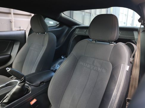 Used 2021 Ford Mustang GT w/ Black Accent Package RWD image 10