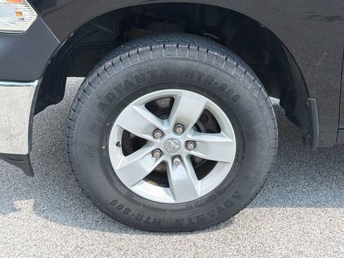 Used 2017 RAM 1500 ST w/ SXT Appearance Group AWD/4WD image 33