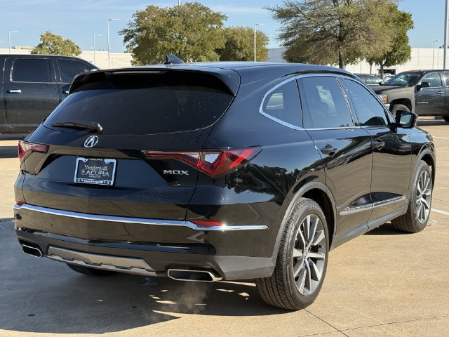 Used 2025 Acura MDX w/ Technology Package FWD image 4