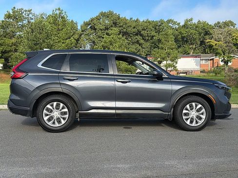 Used 2025 Honda CR-V LX image 2