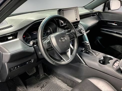 Used 2021 Toyota Venza XLE w/ Softex Package AWD/4WD image 16