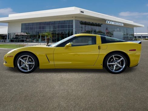 Used 2011 Chevrolet Corvette Coupe w/ Preferred Equipment Group image 6