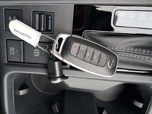 New 2026 Nissan Sentra SV w/ SV Convenience Package FWD image 30
