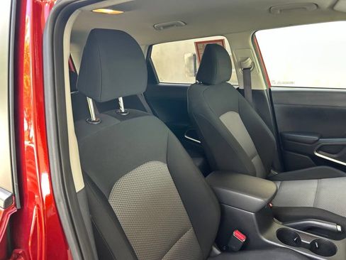 Used 2024 Kia Soul LX w/ Option Group 015 FWD image 22