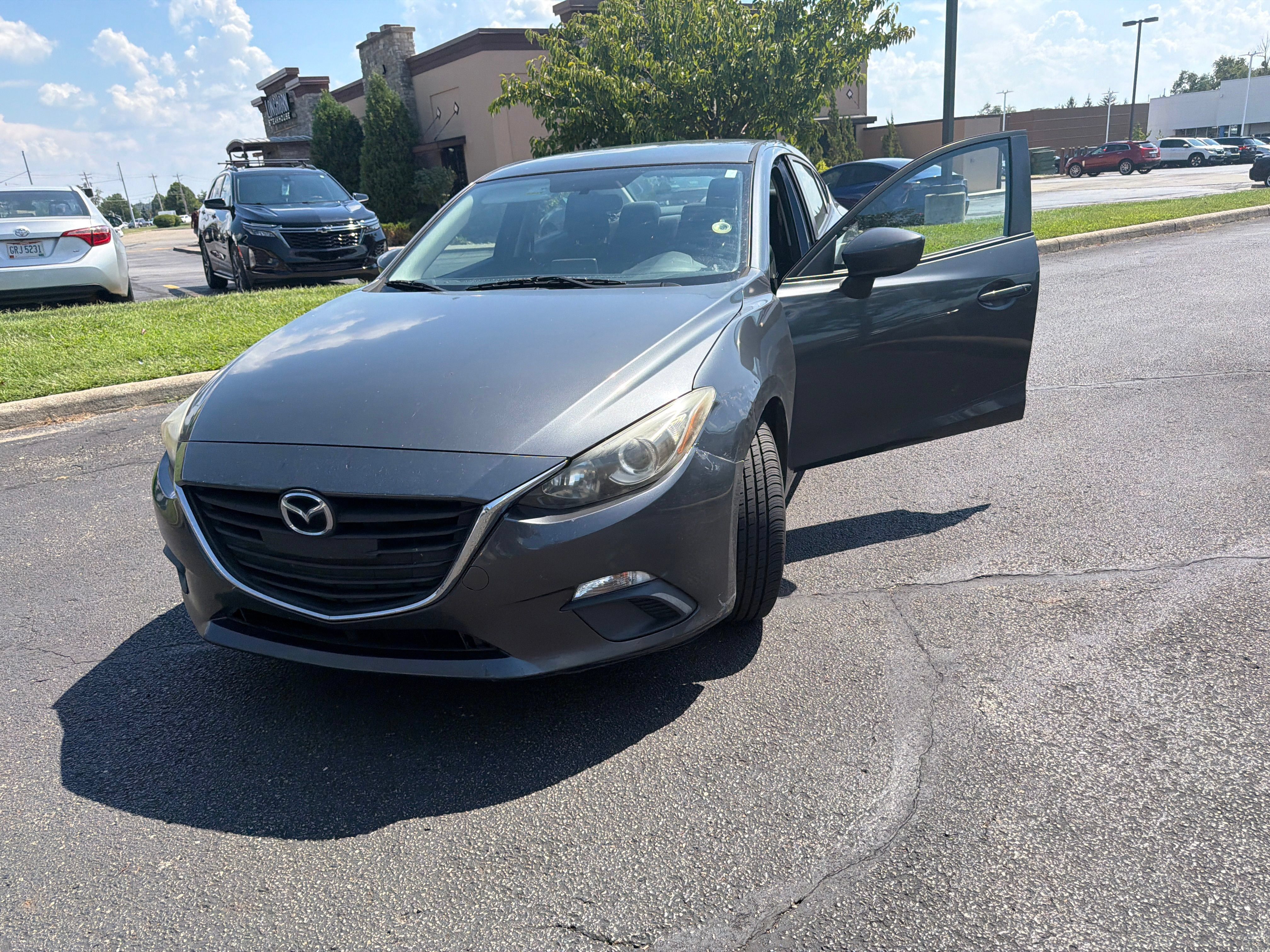 Used 2016 MAZDA MAZDA3 i Sport FWD image 6