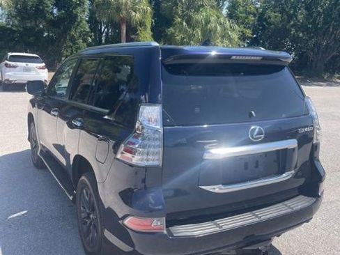 Used 2023 Lexus GX 460 Premium w/ Premium Package AWD/4WD image 2