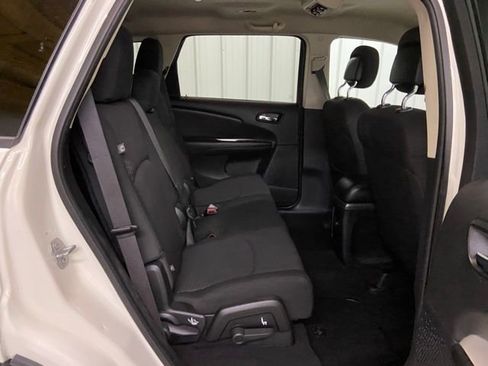 Used 2018 Dodge Journey SE w/ Popular Equipment Group image 19