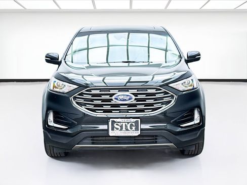 Used 2019 Ford Edge SEL w/ Equipment Group 201A AWD/4WD image 2