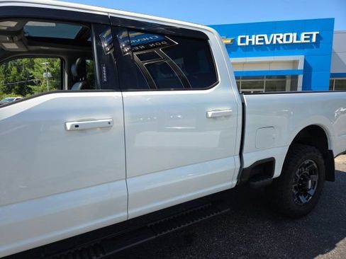Used 2023 Ford F250 Lariat w/ Lariat Ultimate Package AWD/4WD image 44