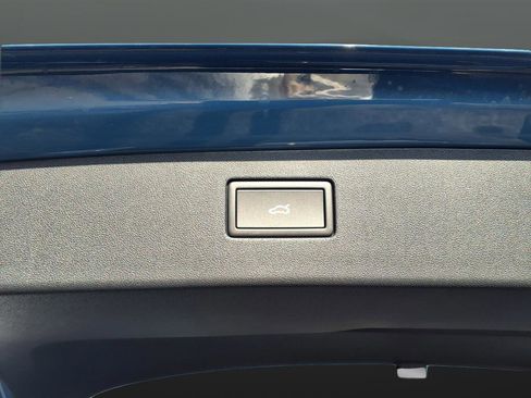New 2026 Volkswagen Tiguan SE AWD/4WD image 6