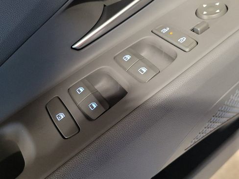 Used 2024 Hyundai Elantra SEL image 27