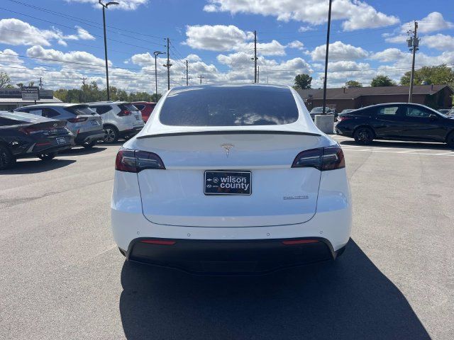 Used 2022 Tesla Model Y Performance AWD/4WD image 4
