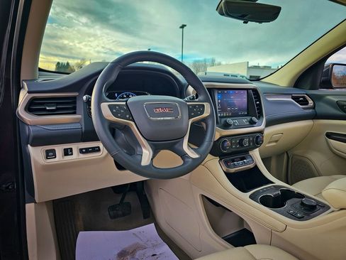 Certified 2023 GMC Acadia Denali w/ Denali Ultimate Package image 15