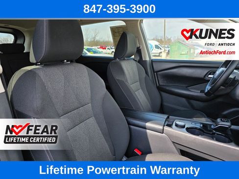 Used 2025 Nissan Rogue SV image 33