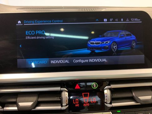 Used 2021 BMW 330i xDrive Sedan w/ M Sport Package AWD/4WD image 30