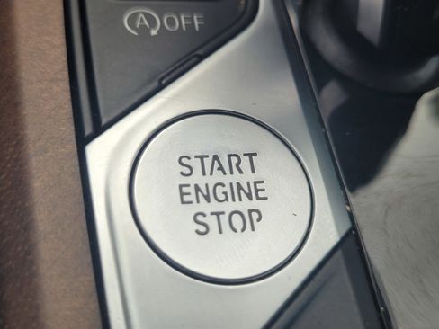 Used 2019 BMW 330i Sedan w/ Convenience Package image 22