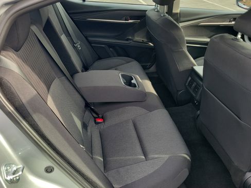 Used 2026 Toyota Camry LE image 31